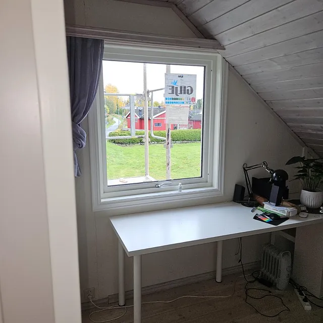 bytting av liggende kledning, vindskier og vinduer